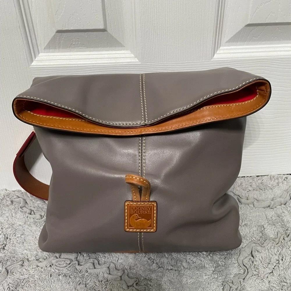 Dooney & Bourke crossbody - Picture 5 of 6